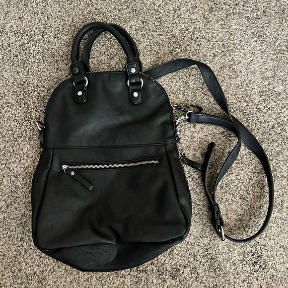 Urban Expressions Handbags - Urban Expressions • Messenger Bag